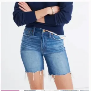 • Madewell • Womens High-Rise Denim Mid-Length Jean Shorts L0367 Blue Distressed
