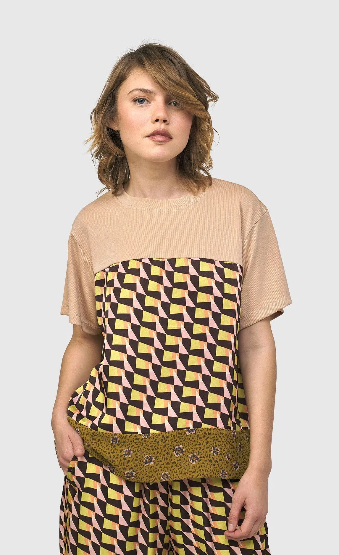 Alembika Mix Escher Boxy Tee