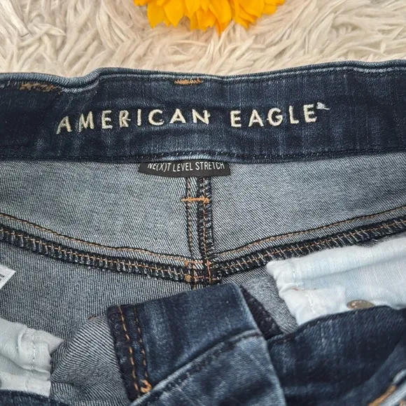 American Eagle Curvy Hi-Rise Shorts Size 0
