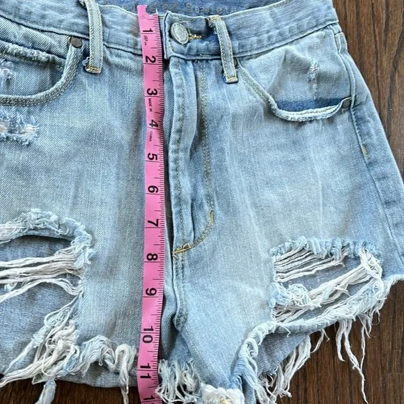 ARTICLES OF SOCIETY JEAN SHORTS size 26’