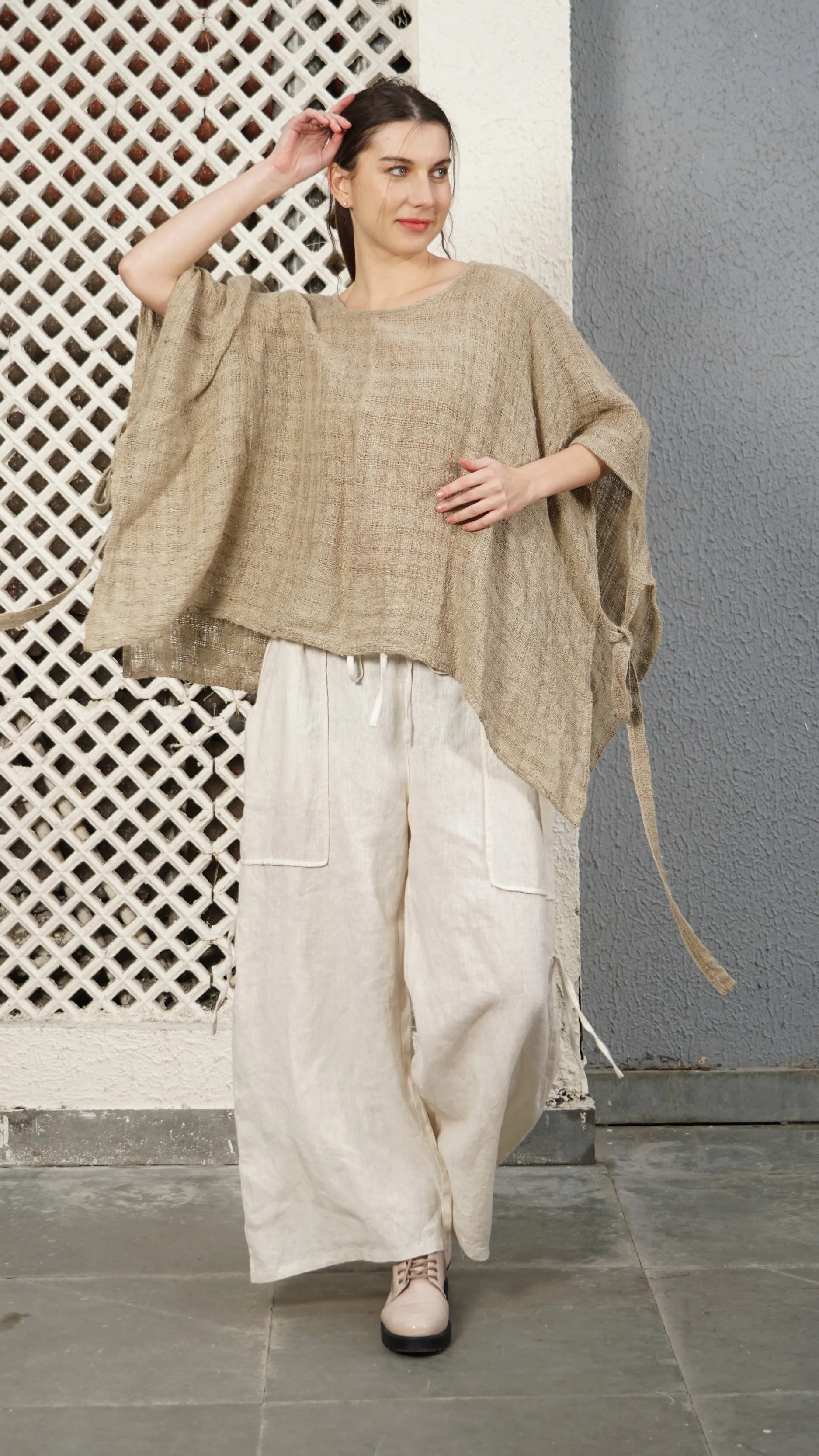 Averil Linen Top in Latte