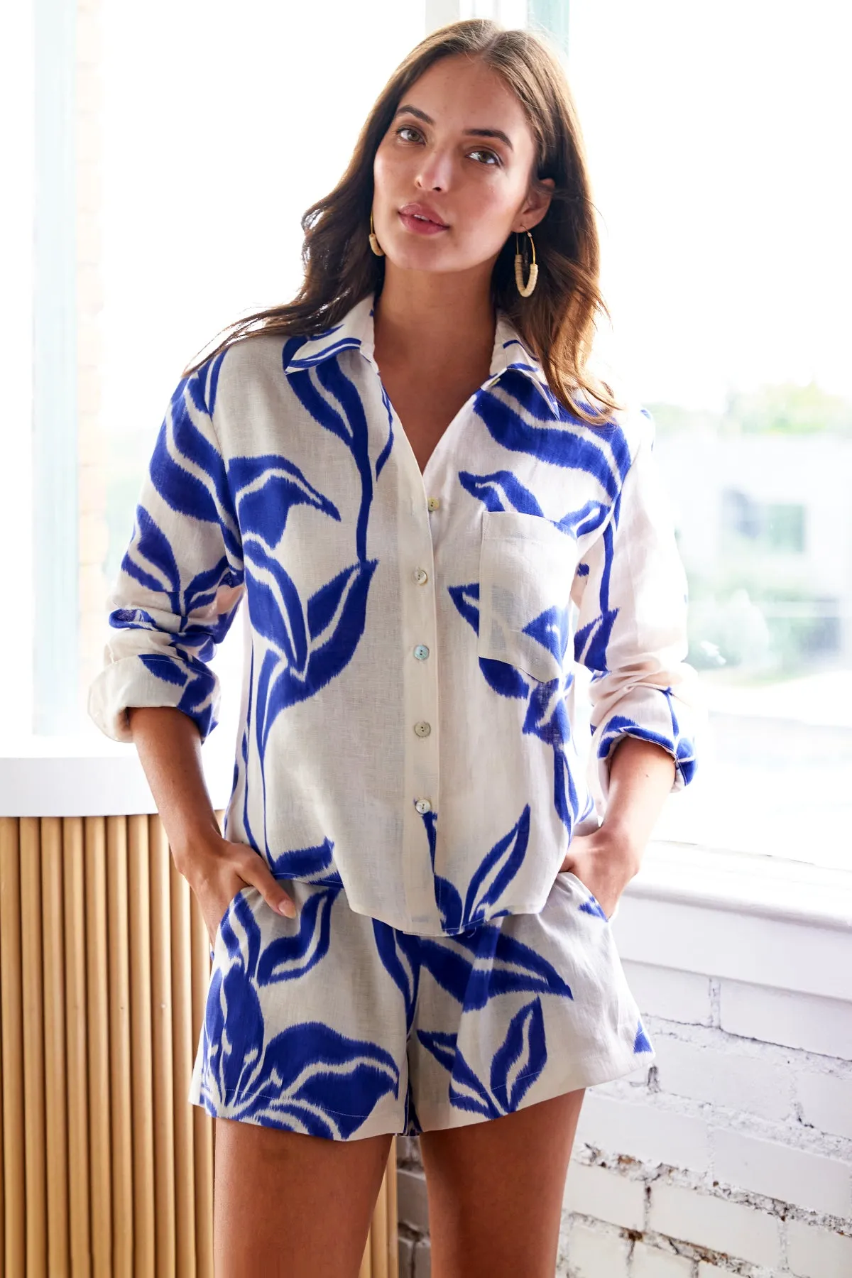 Crop Andie Linen Blouse Natural/Royal Batik