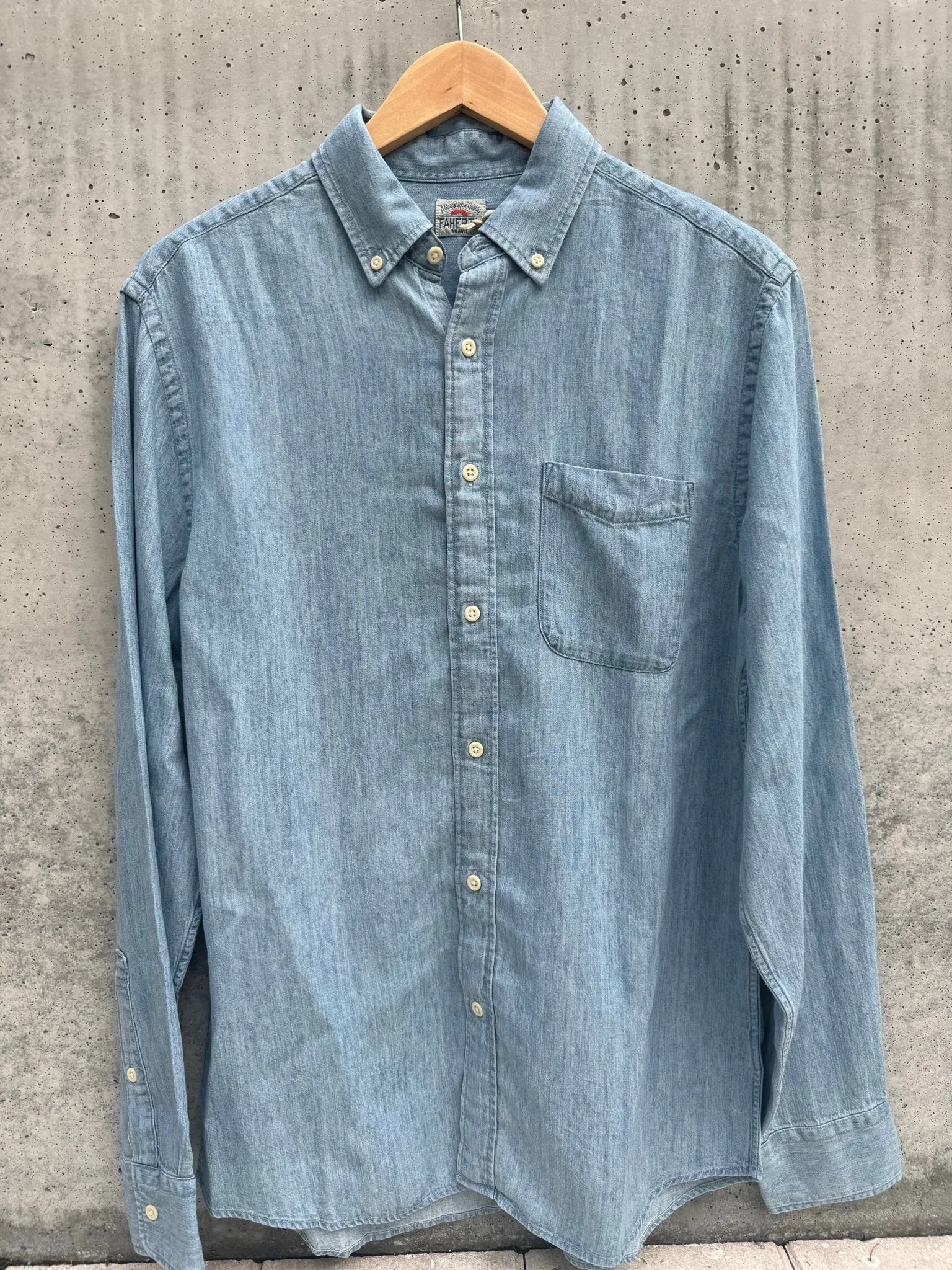 Faherty Men Tried And True Chambray Shirt Vintage Indigo