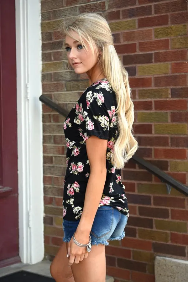 Go To Floral V-Neck ~ Black