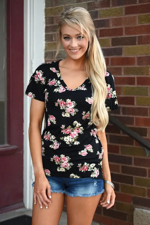 Go To Floral V-Neck ~ Black