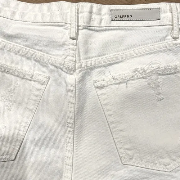 GRLFRND White Granada Denim shorts The Cindy Size 26 High Rise Distressed