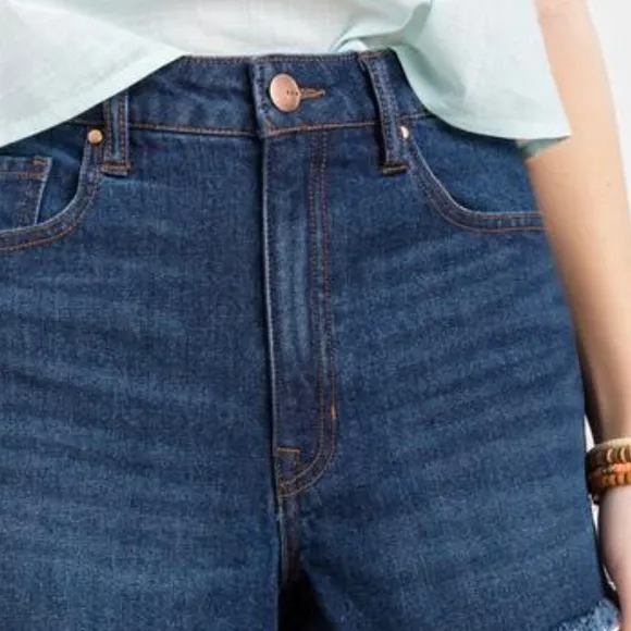High waisted denim shorts size 30 perfect for summer