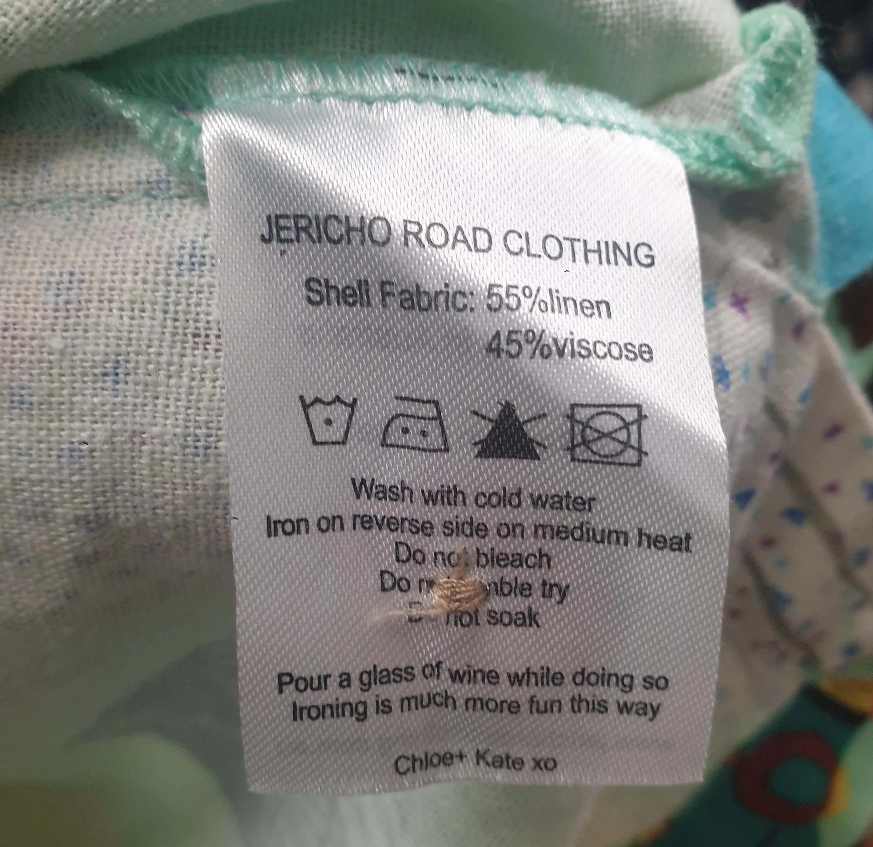 Jericho Road green unique print top size 14