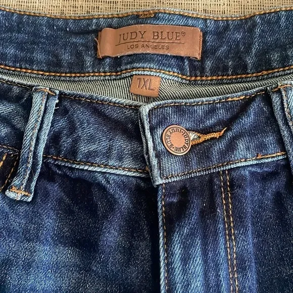 Judy Blue Denim Raw Hem Blue Jean Denim Shorts 1X