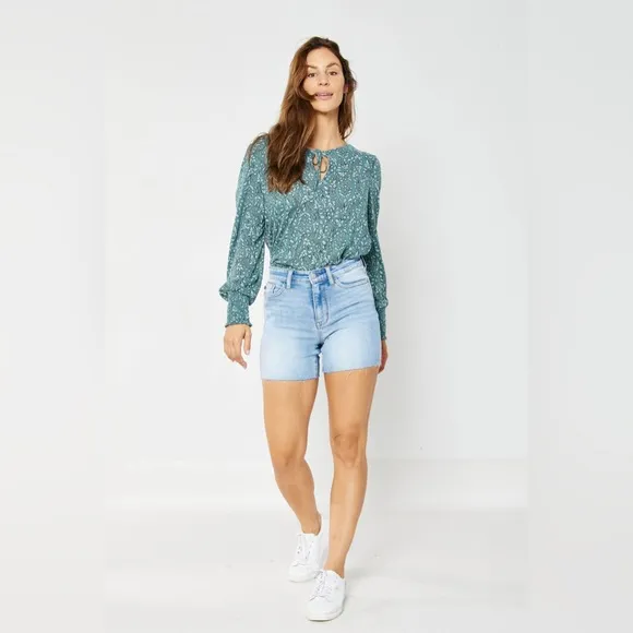 Judy Blue Large denim shorts hi waist raw hem lite wash JB15276 LT NWT