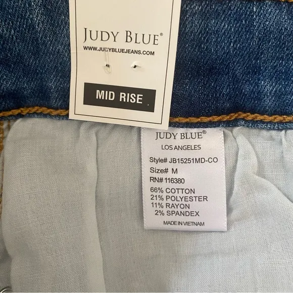 Judy Blue Mid Rise Cut Off Hem Jean Shorts Blue Denim Womens Size Medium NWT New