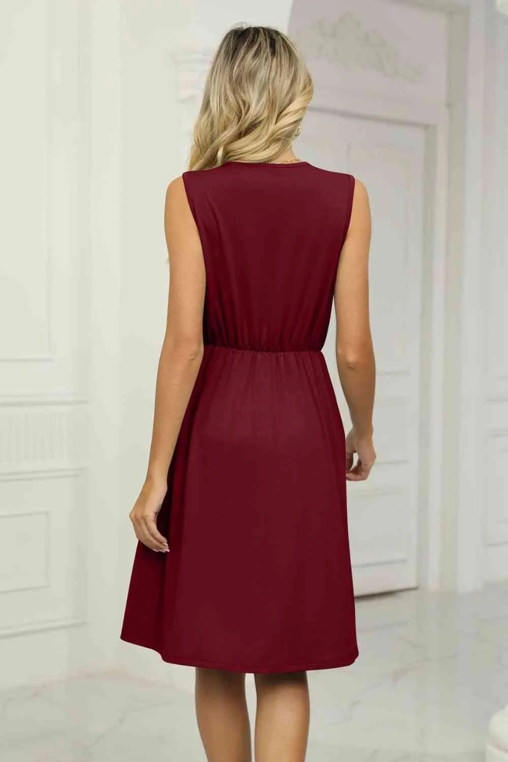 Layla Contrast V-Neck Sleeveless Dress -- Deal of the day!