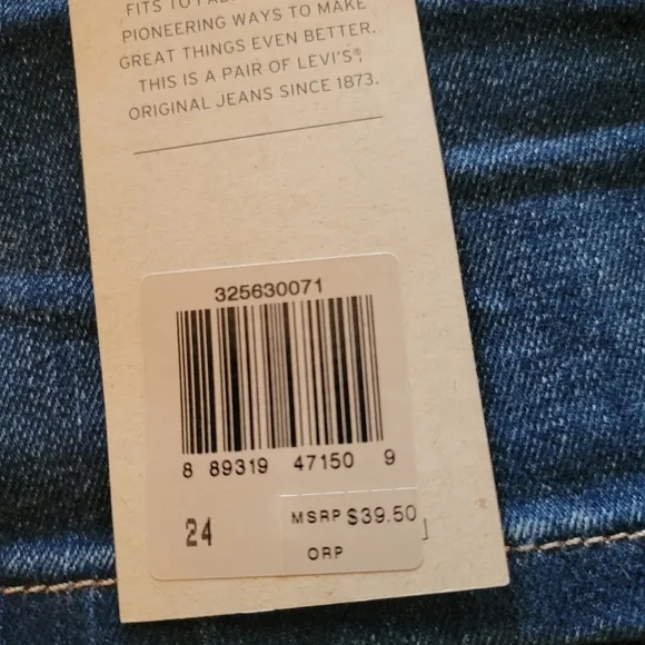 Levi's Denim Shorts Size 24
