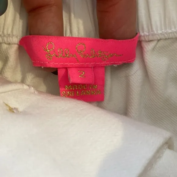 Lilly Pulitzer | Neva High Rise Stretch Shorts | Resort White | Size 2