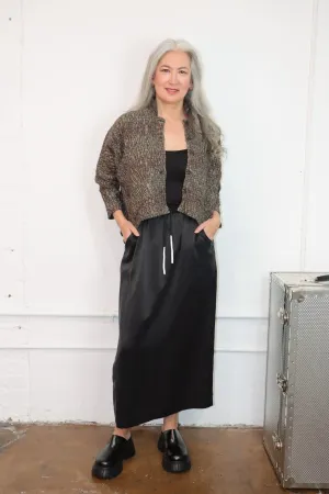 M Square Crop Curve Powder Jacket