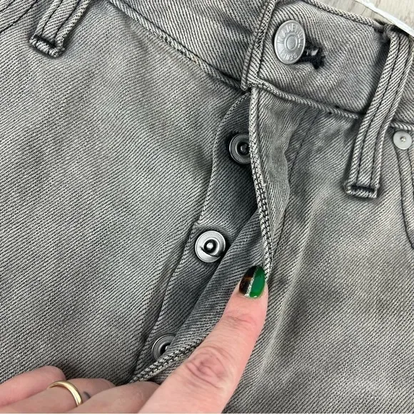 Madewell Relaxed Raw Hem Denim Shorts 30 Noll Wash (Grey/Faded Black) $72