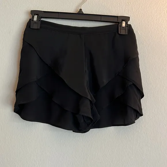 Natalia Shorts