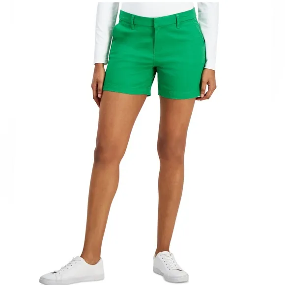 New Tommy Hilfiger Hollywood Style 5” Shorts Women’s Size 16 in Fern