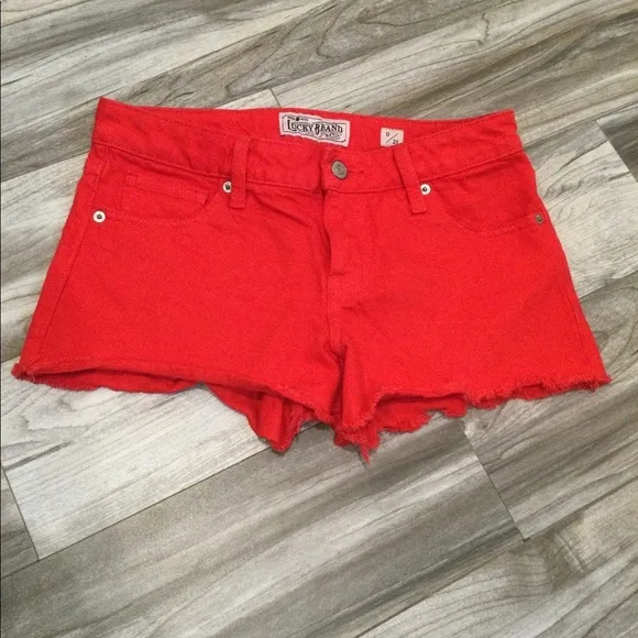 🍀NWOT Lucky Brand Hot Red Cut Off Jean Shorts in Size 0/25!
