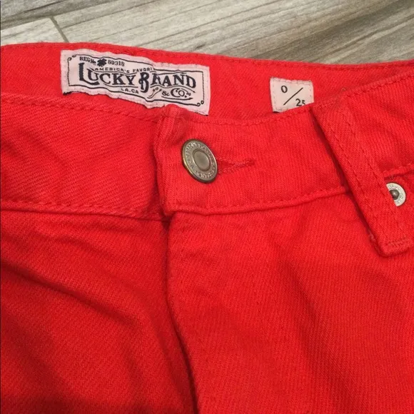 🍀NWOT Lucky Brand Hot Red Cut Off Jean Shorts in Size 0/25!