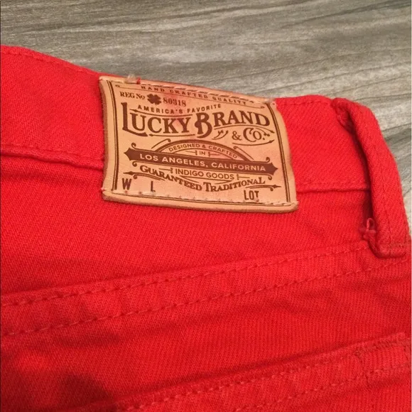 🍀NWOT Lucky Brand Hot Red Cut Off Jean Shorts in Size 0/25!