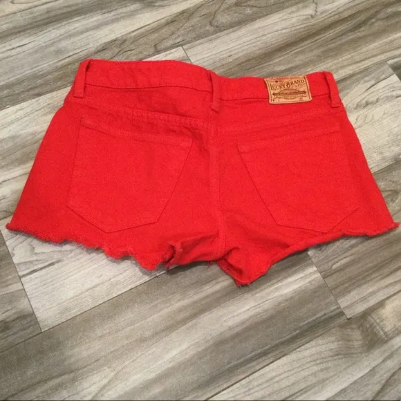 🍀NWOT Lucky Brand Hot Red Cut Off Jean Shorts in Size 0/25!
