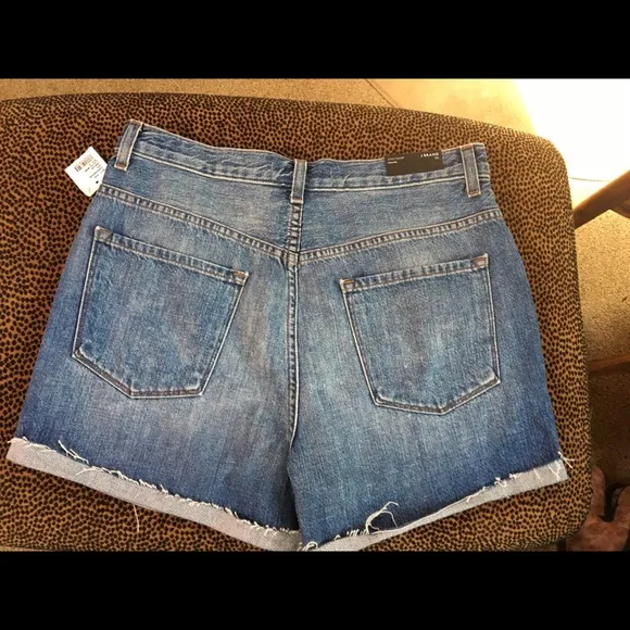 NWT, darling J Brand denim shorts!