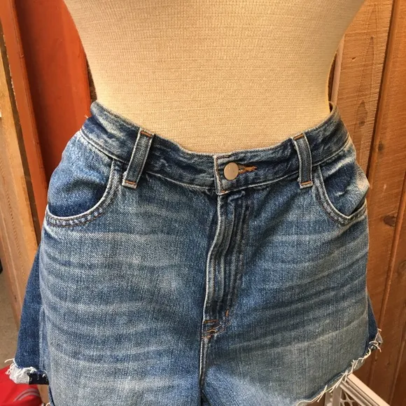 NWT, darling J Brand denim shorts!