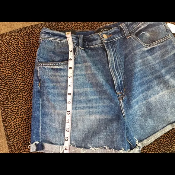 NWT, darling J Brand denim shorts!