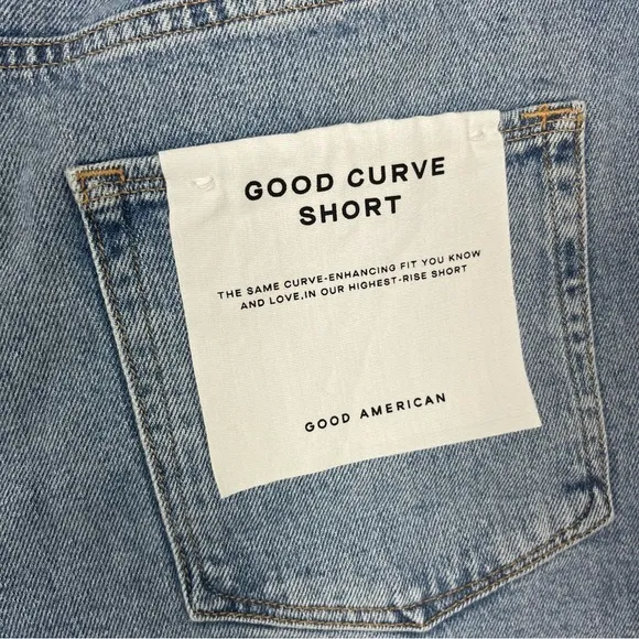 NWT GOOD AMERICAN GOOD CURVE MINI DENIM SHORTS HIGH RISE SIZE 14