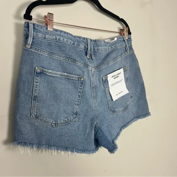 NWT GOOD AMERICAN GOOD CURVE MINI DENIM SHORTS HIGH RISE SIZE 14