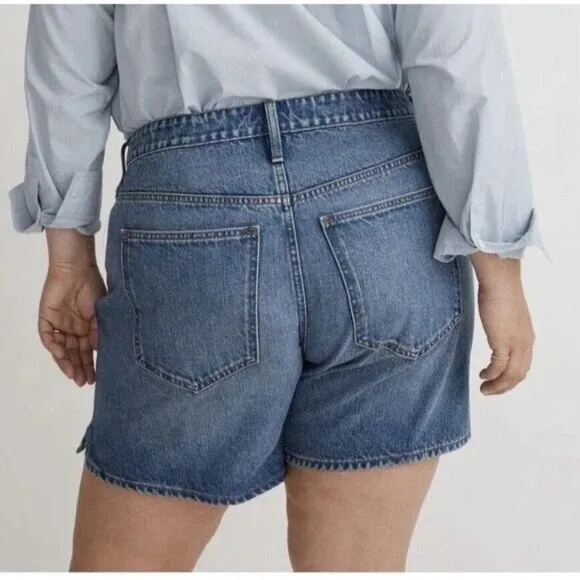 NWT | Madewell Plus  Relaxed Mid Length Denim Shorts Kimbrough‎ Medium Wash 24W