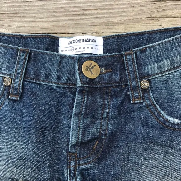 One Teaspoon Bonitas Denim Shorts | 25