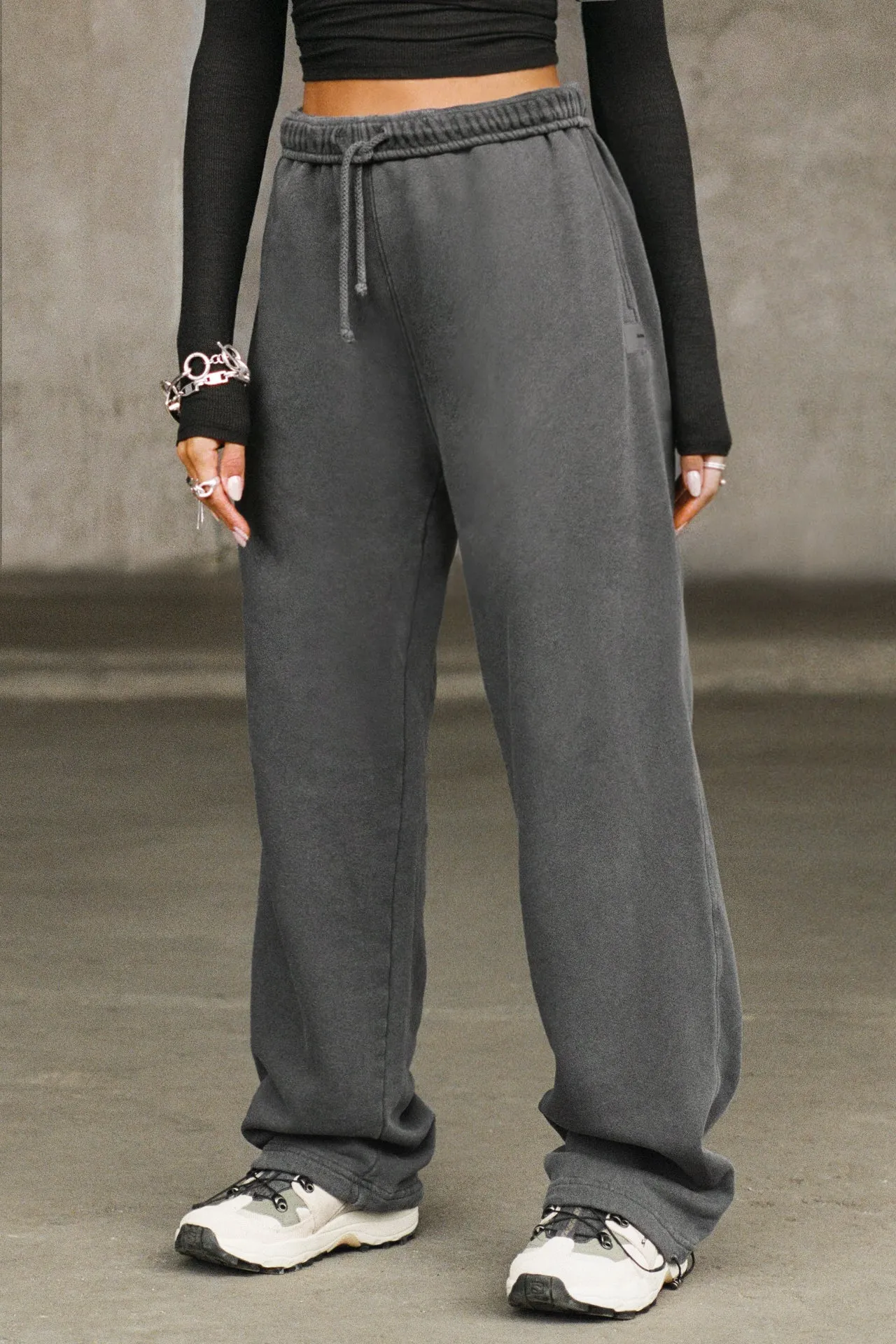 Oversized Straight Leg Jogger