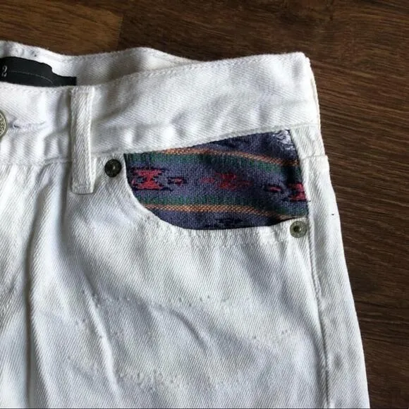 Rare Levi's White Denim Shorts w/pocket patterns