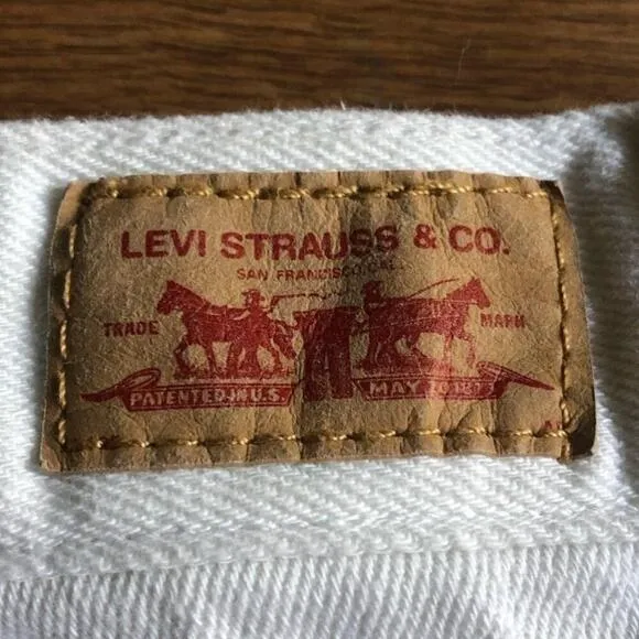 Rare Levi's White Denim Shorts w/pocket patterns