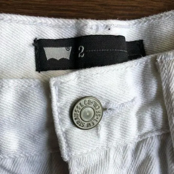 Rare Levi's White Denim Shorts w/pocket patterns