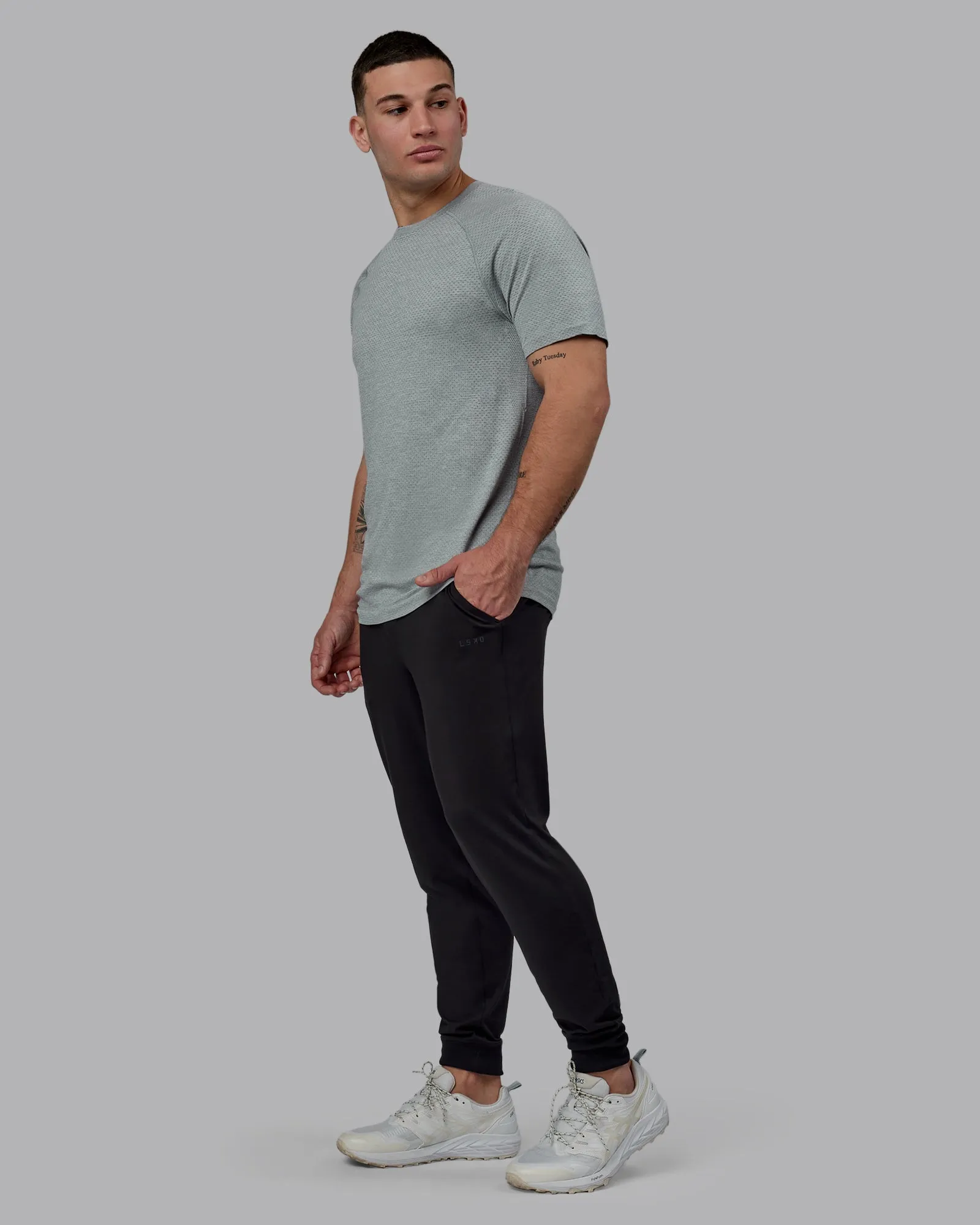 Restore CloudFLX Jogger - Black