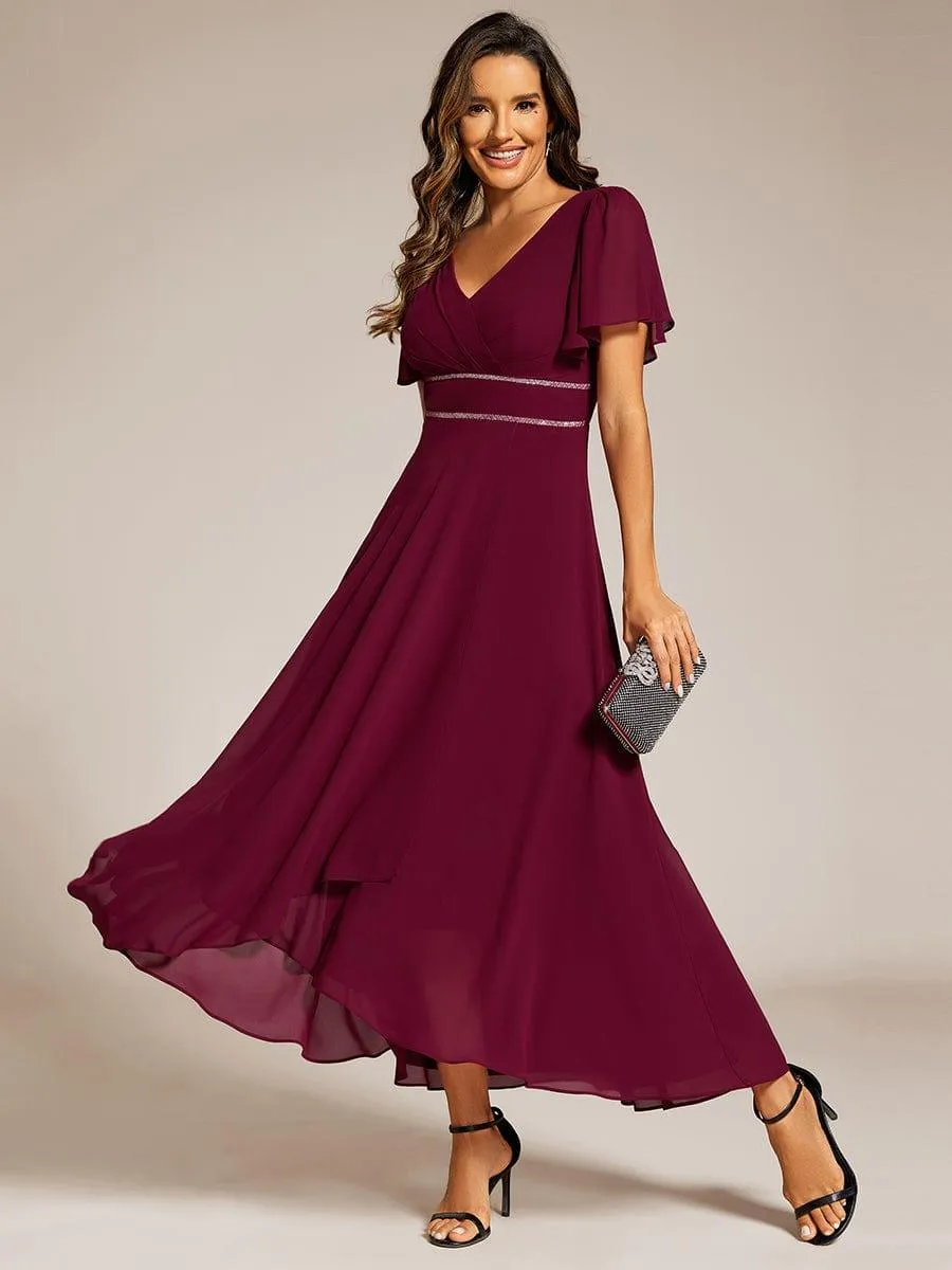 Robe de soirée formelle en mousseline de soie à double col en V et taille ajustée