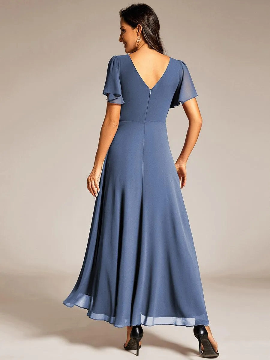 Robe de soirée formelle en mousseline de soie à double col en V et taille ajustée