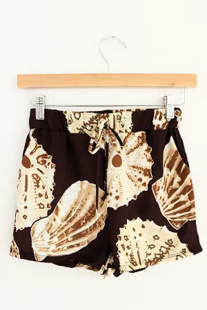 SHELL SHORTS | KIDS SIZE 2T - 4T