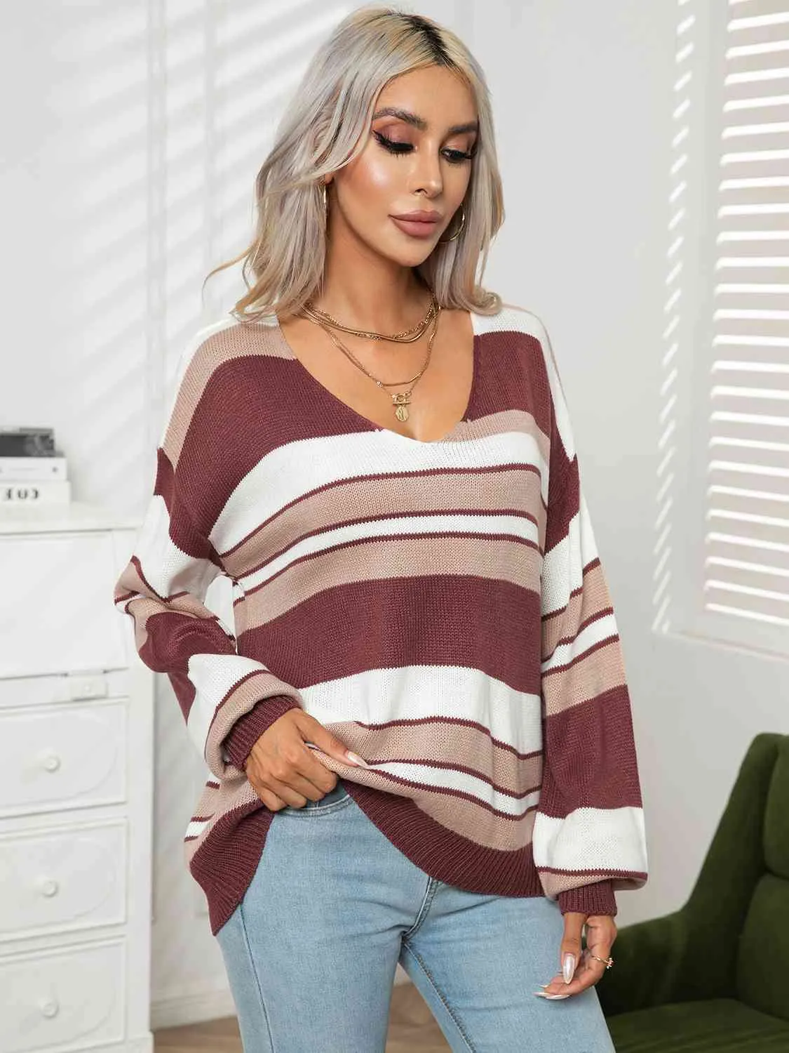 Striped V-Neck Long Sleeve Knit Top(3 Colors)