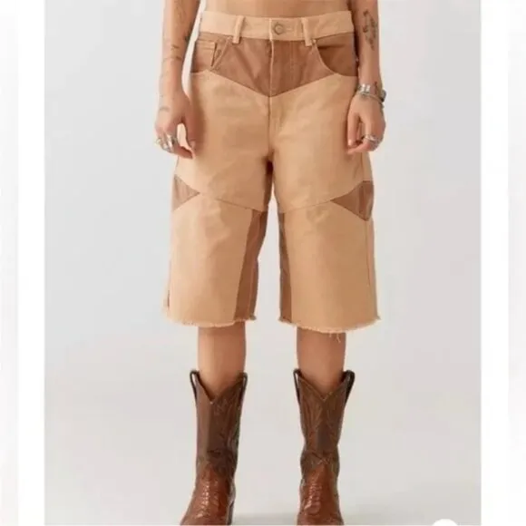 Urban Outfitters BDG Skater Girl Denim Short Seamed Sand Tan Brown New 27 Waist