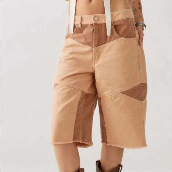 Urban Outfitters BDG Skater Girl Denim Short Seamed Sand Tan Brown New 27 Waist