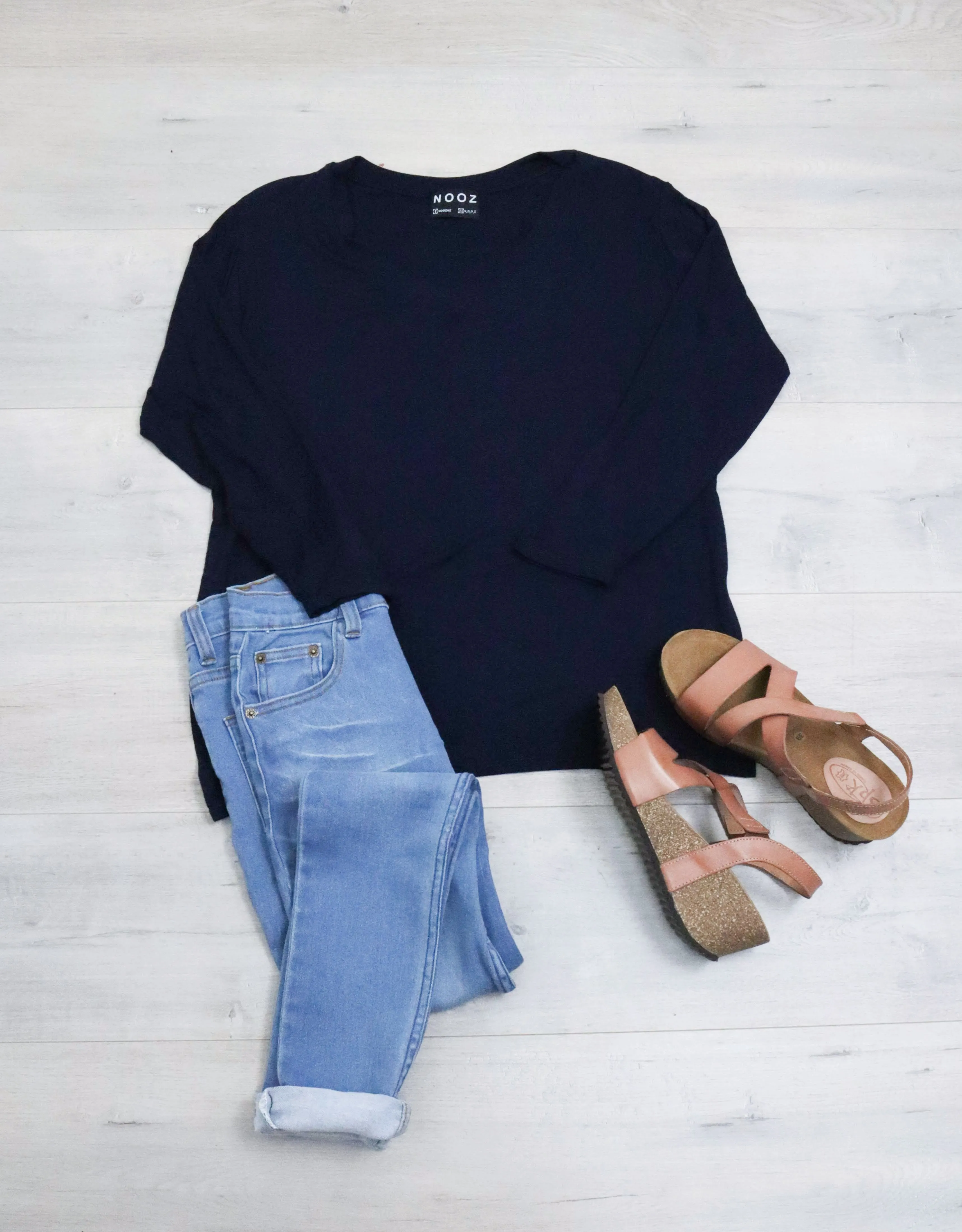 V-neck LS Essential Top - Navy