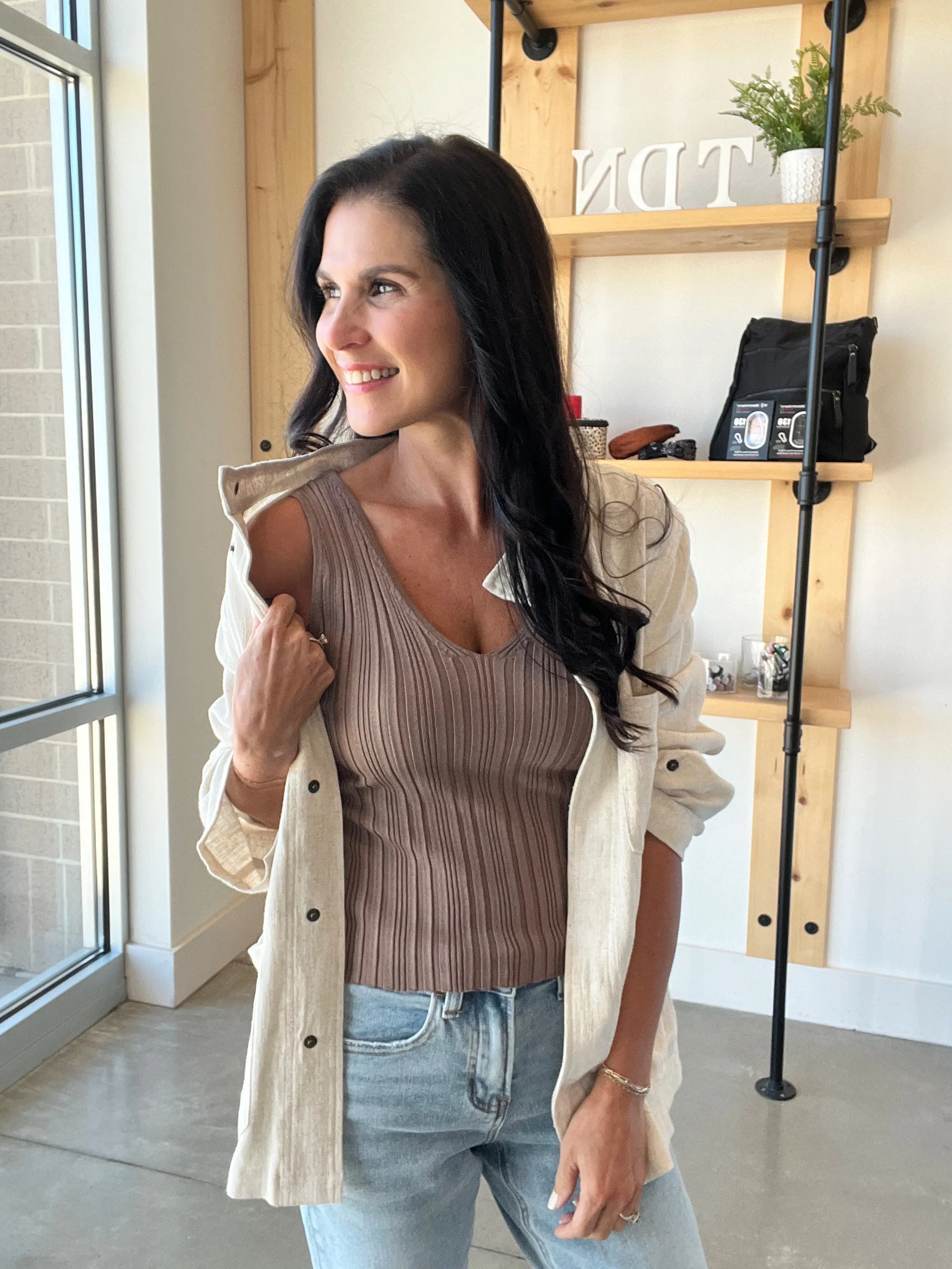 V Neck Sweater Knit Top in Mocha