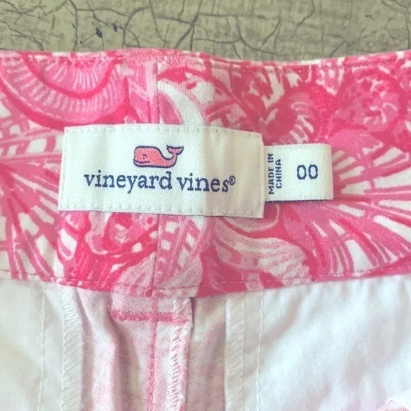 Vineyard Vines Shells Allover Print Shorts
