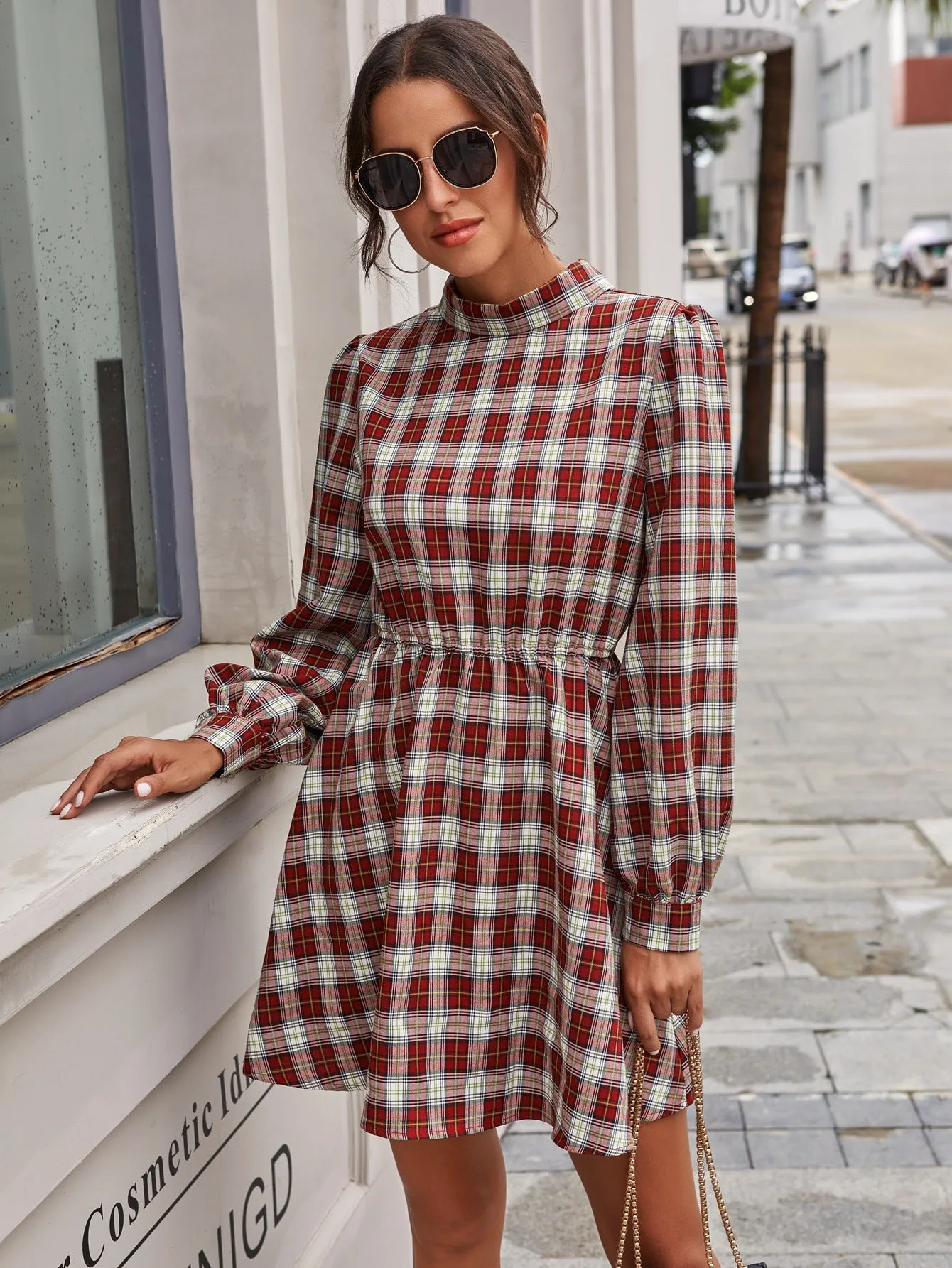 Vintage High-collared Plaid Lantern Sleeve Mini Dresses