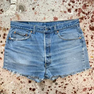 Vintage USA Levis 501 Cut Off Shorts (JYJ0524-255)