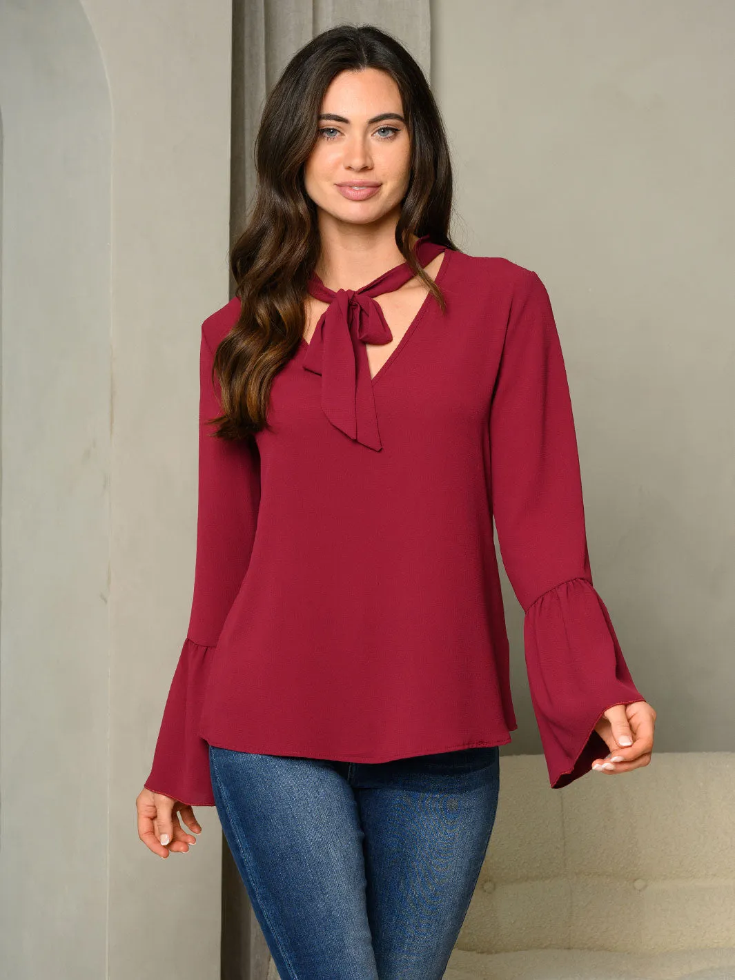 WOMEN'S TIE V-NECK BELL LONG SLEEVE TOP
